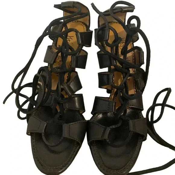 Yves Saint Laurent Black Leather Moorland Lace Up Gladiator Heels - Picture 4 of 14